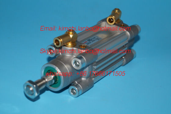 Cina 00.580.4546, SM52 SM74 CD102 machine pneumatic cylinder, D32 H25,original cylinder offset printing machines spare parts fornitore