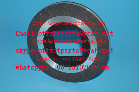 Cina brake, SM74 machines brake, sm74 parts,OD=140mm,ID=52.5mm offset printing machines spare parts fornitore