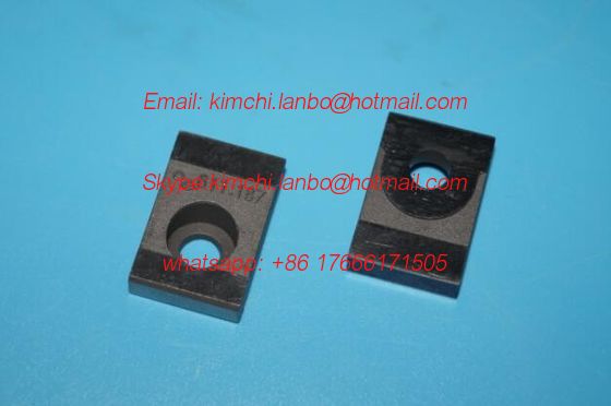 Cina KBA gripper pad,611.187,KBA 104 machine gripper pad with plastic,replacement parts,30207mm fornitore