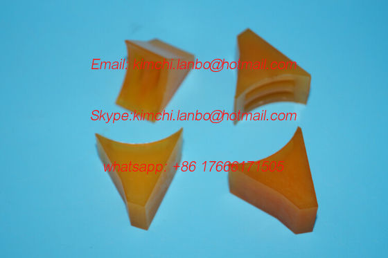 Cina Roland 800 machine delivery gripper pad,Roland plastic gripper pad fornitore