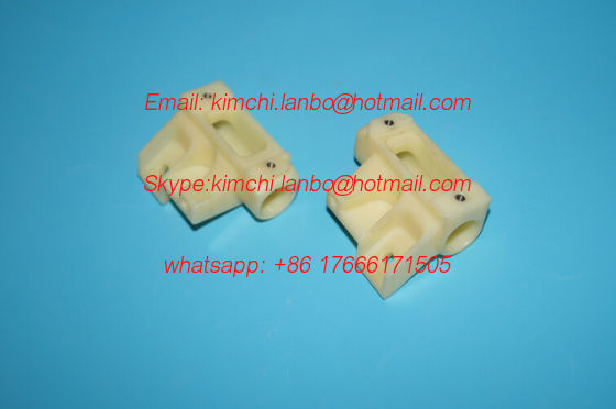 Cina Roland 200 pull rail,Man Roland plastic rail,Roland 200 machines spare parts fornitore