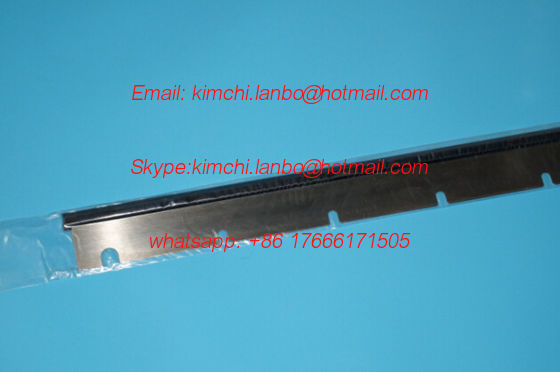 wash up blade,L=1090,11 slots, spare parts for offset printing machines fornitore