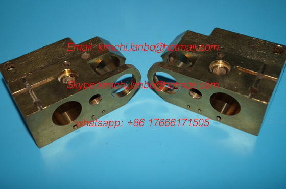 High quality C5.072.201 C5.072.202 CD102 SM102 housing side lay DS and OS printing machines spare parts fornitore